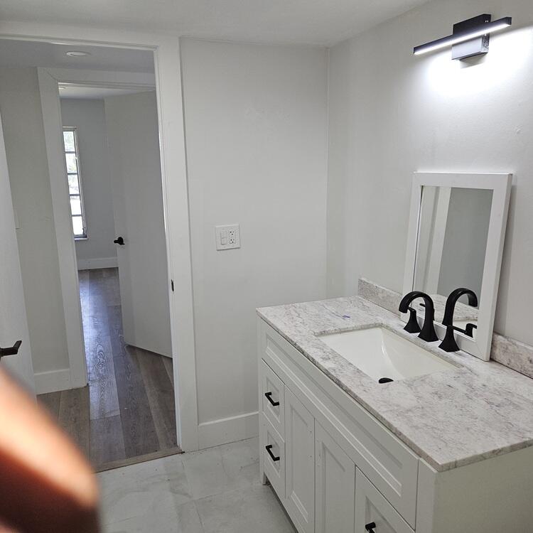 4164 Inverrary #102, Lauderhill FL 33319