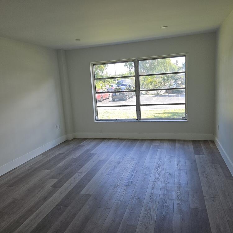 4164 Inverrary #102, Lauderhill FL 33319