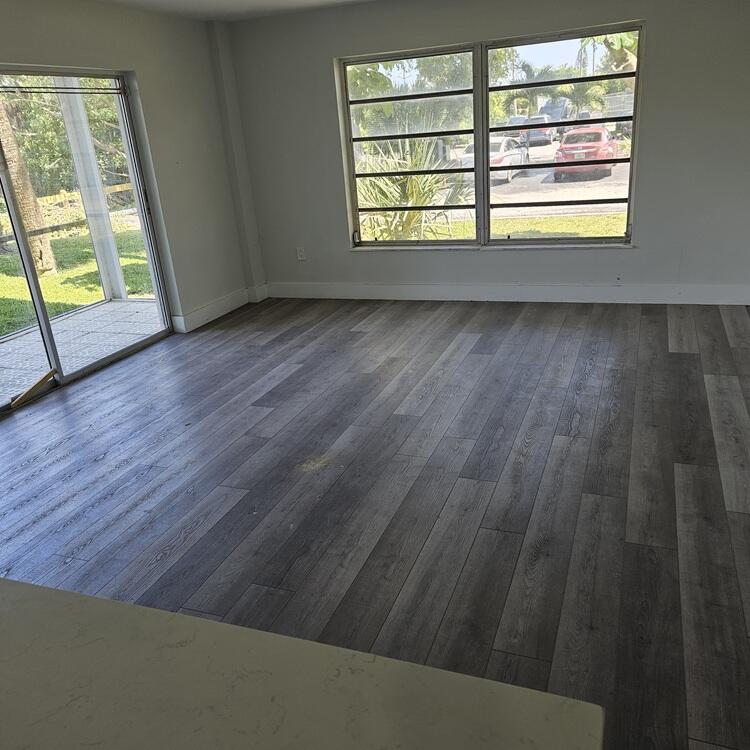 4164 Inverrary #102, Lauderhill FL 33319