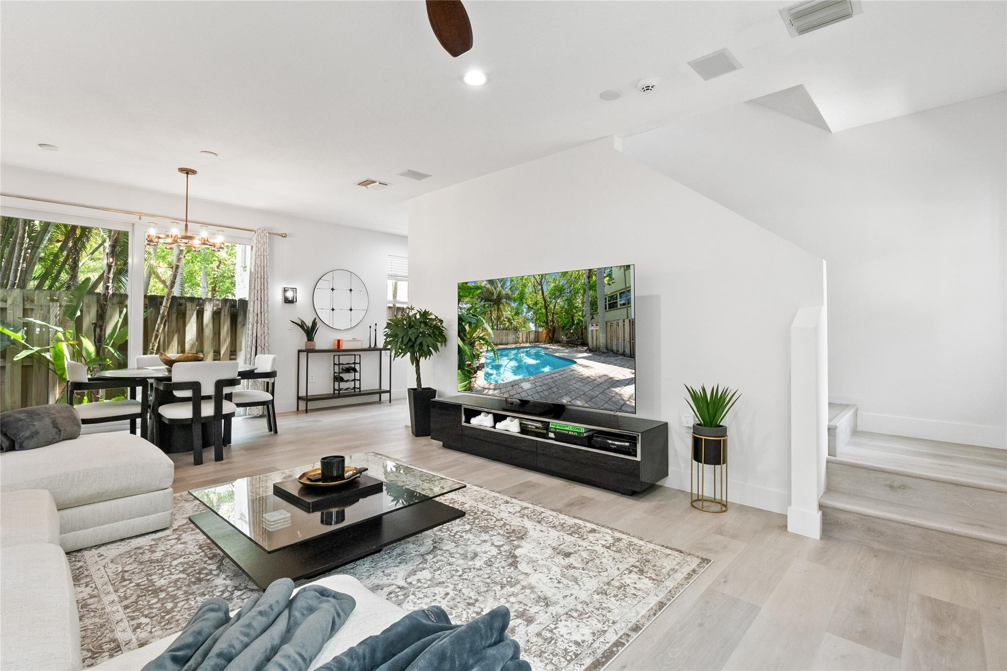 417 SW 8th, Fort Lauderdale FL 33315
