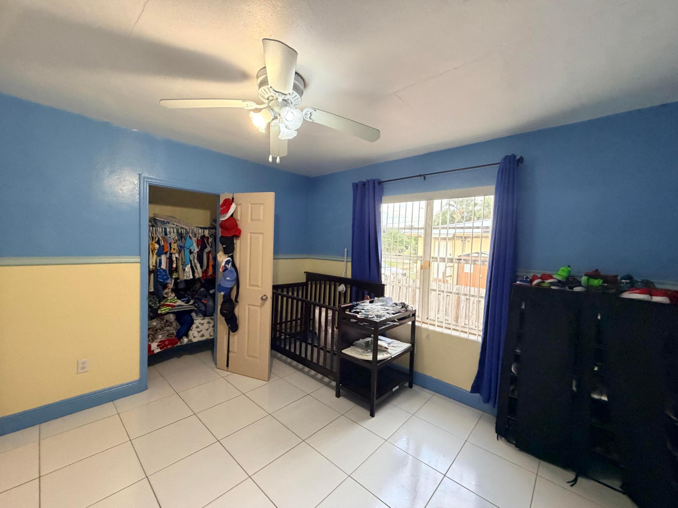 208 NW Avenue H, Belle Glade FL 33430