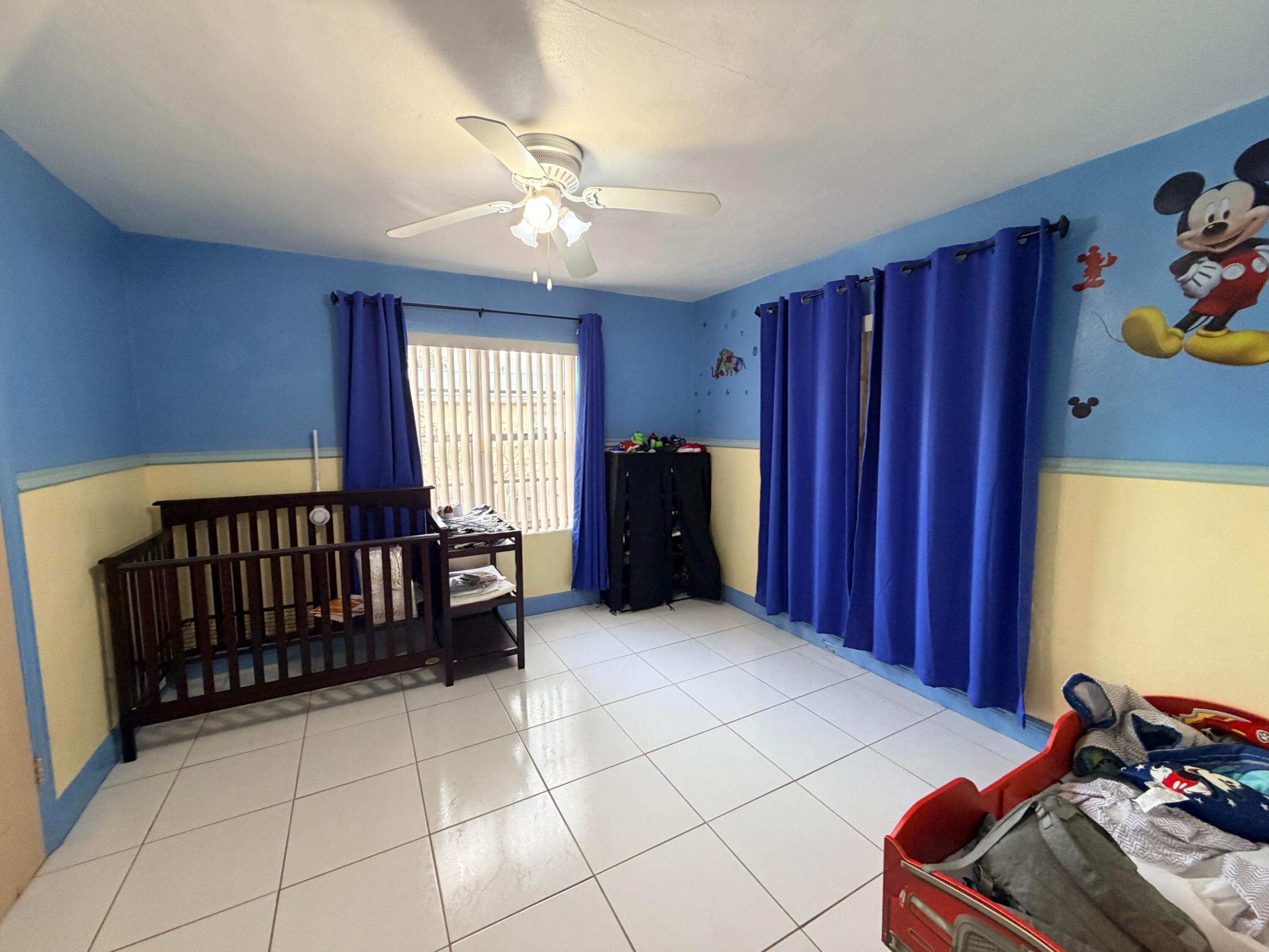 208 NW Avenue H, Belle Glade FL 33430