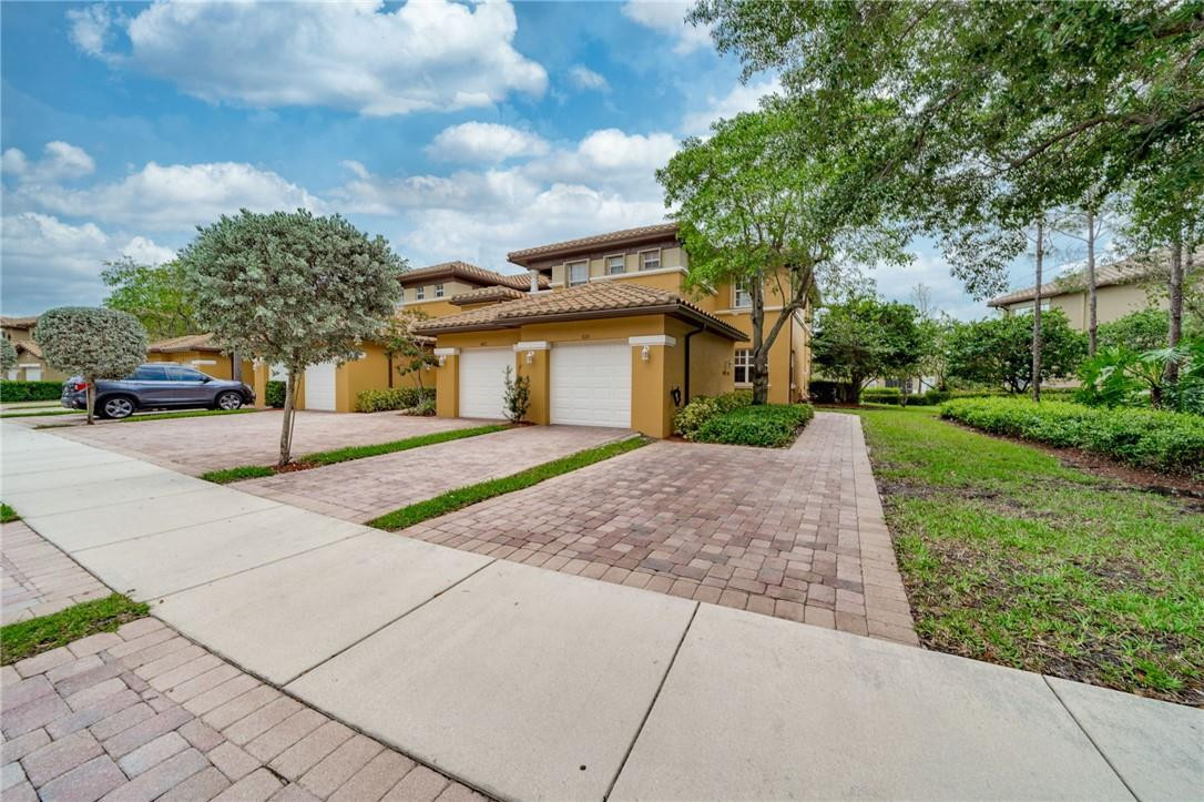 8012 NW 128th, Parkland FL 33076