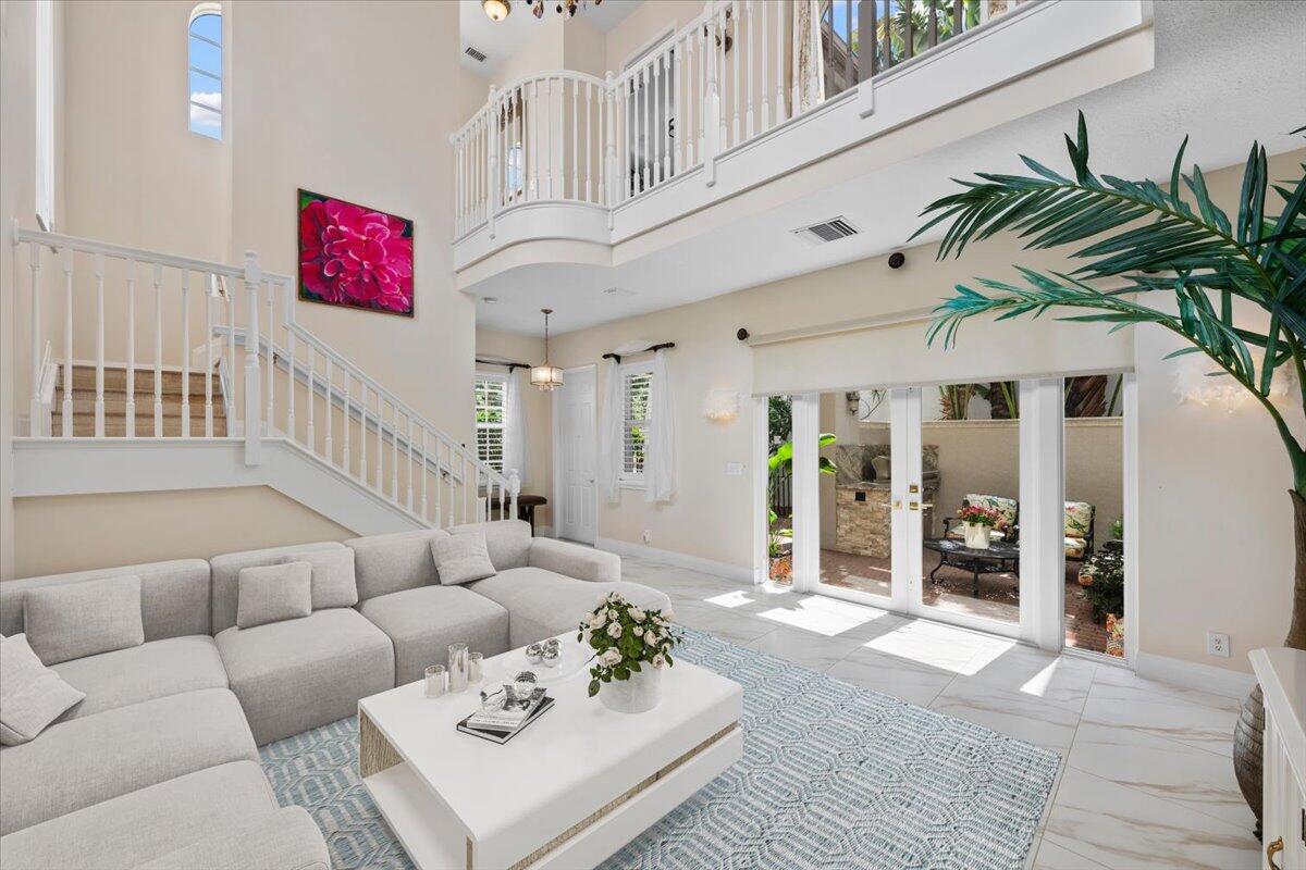 208 Glacier, Palm Beach Gardens FL 33410