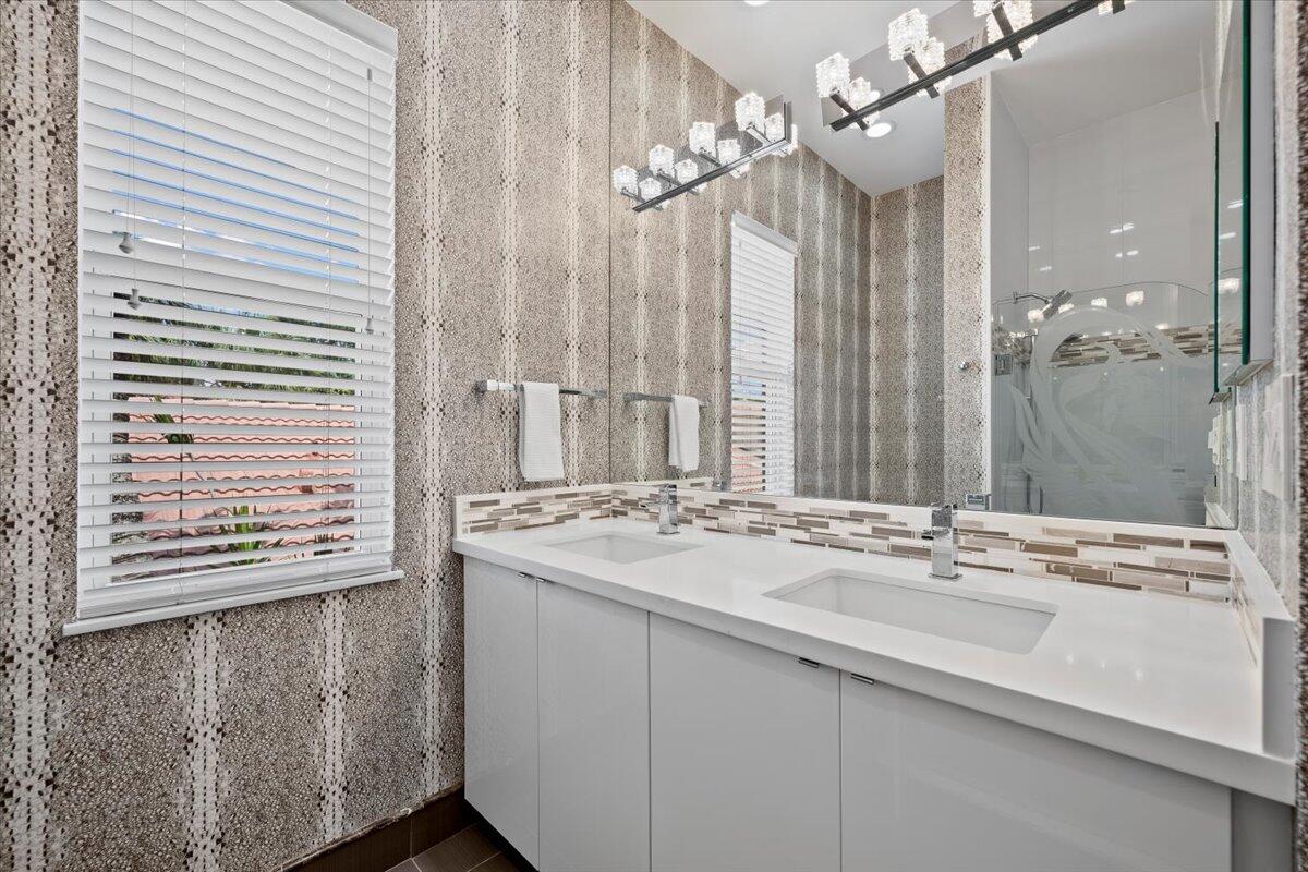 208 Glacier, Palm Beach Gardens FL 33410