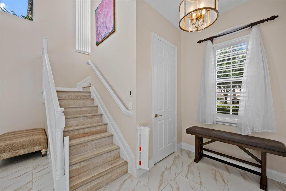 208 Glacier, Palm Beach Gardens FL 33410