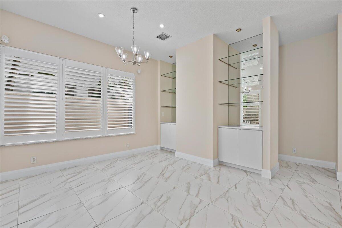 208 Glacier, Palm Beach Gardens FL 33410