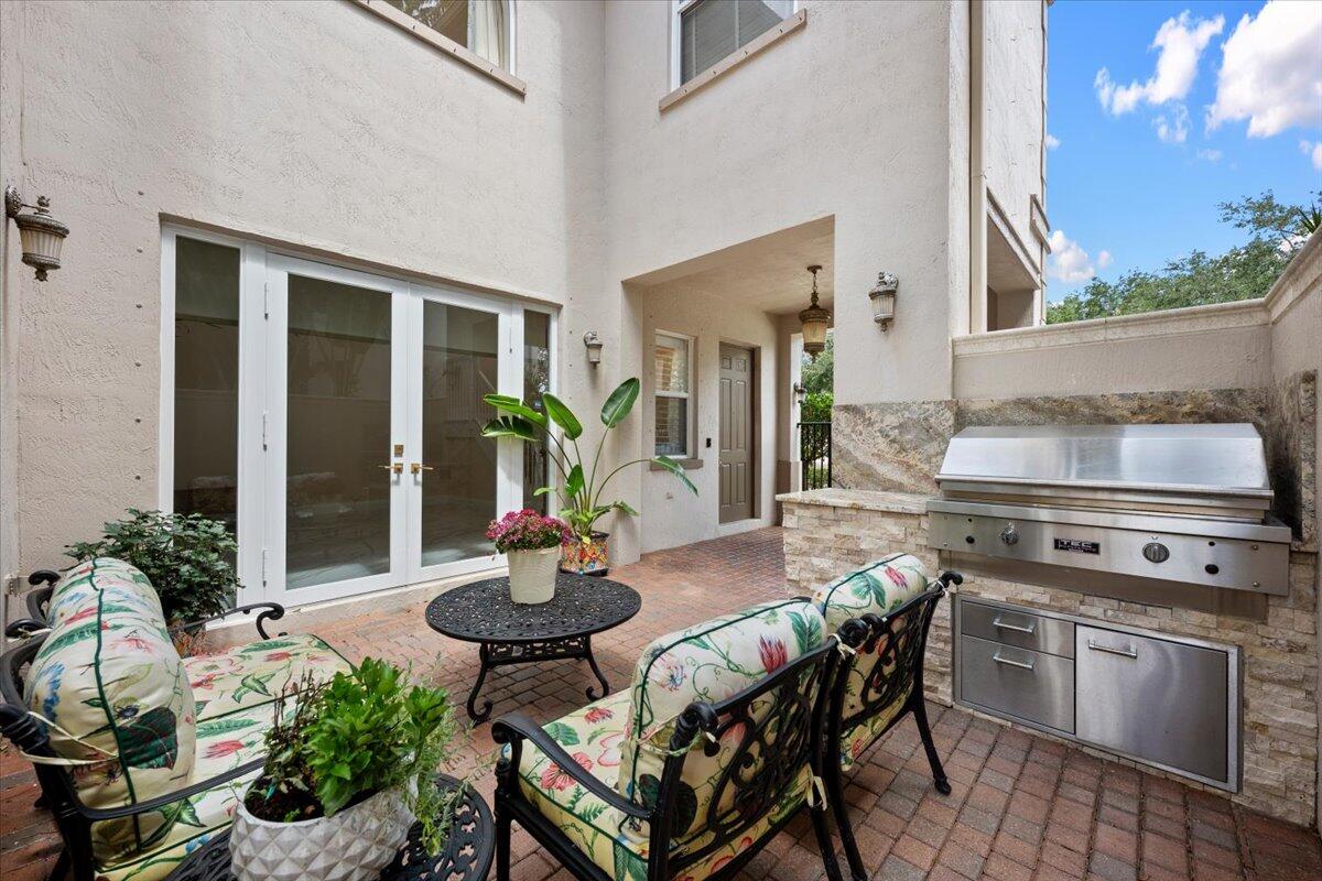 208 Glacier, Palm Beach Gardens FL 33410