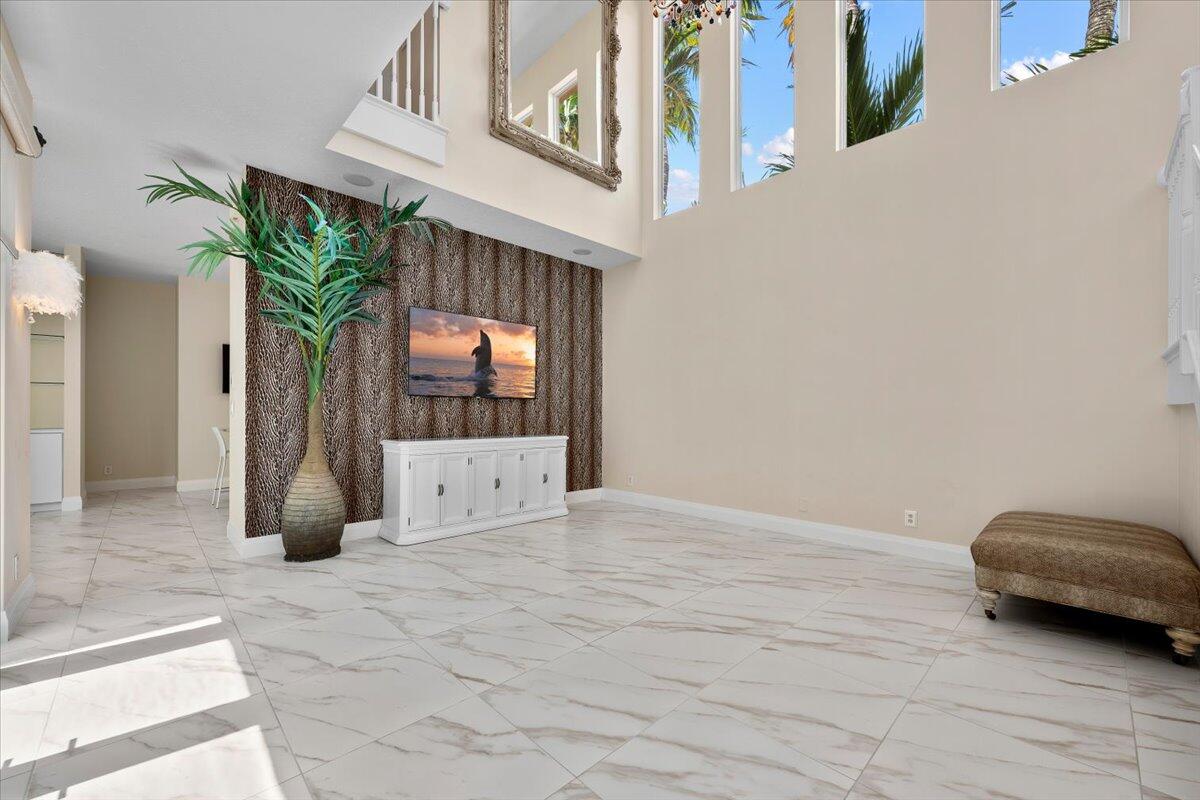 208 Glacier, Palm Beach Gardens FL 33410