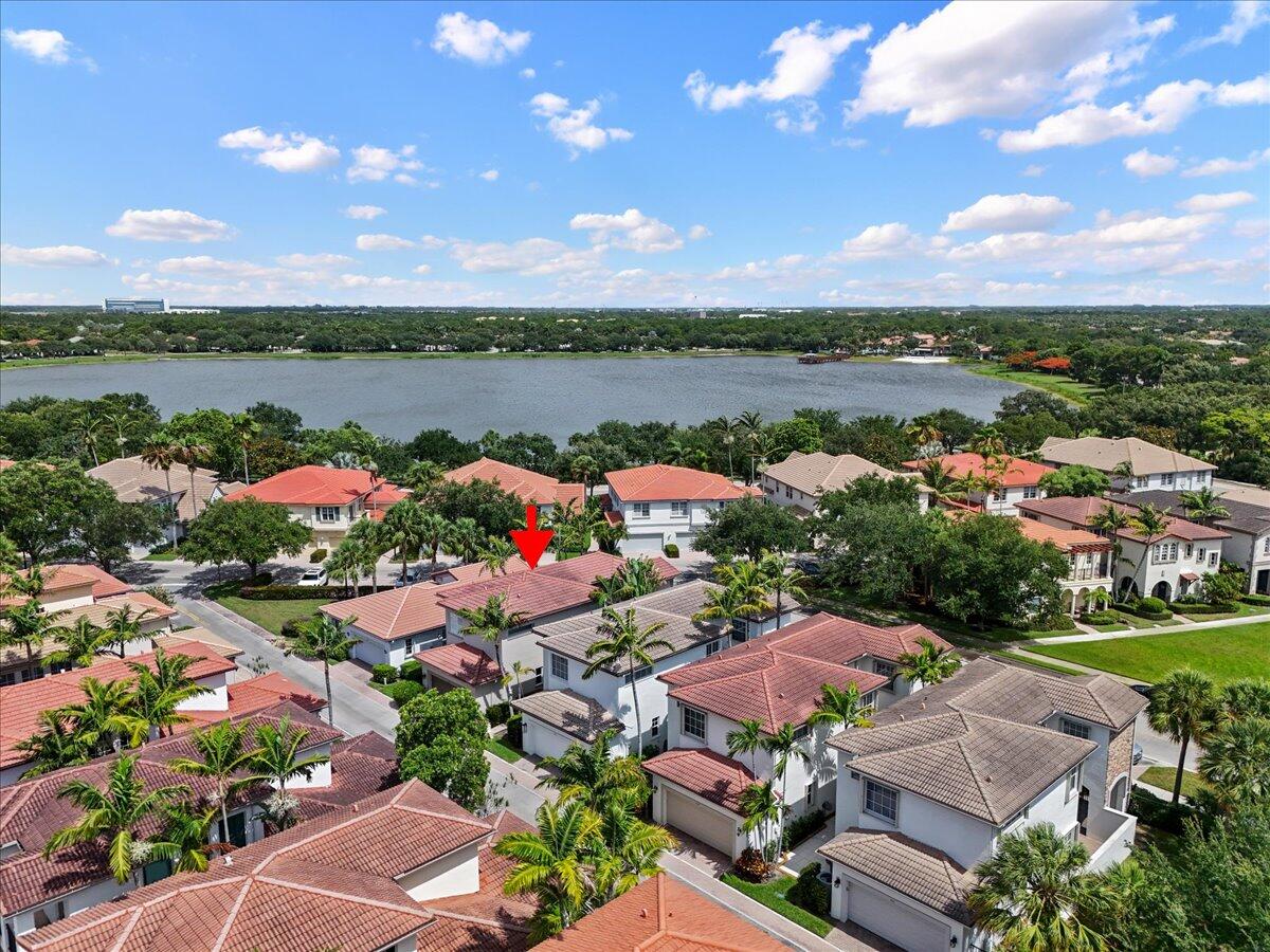 208 Glacier, Palm Beach Gardens FL 33410
