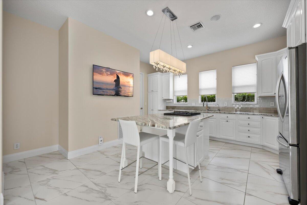 208 Glacier, Palm Beach Gardens FL 33410