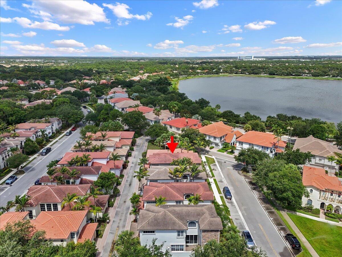 208 Glacier, Palm Beach Gardens FL 33410