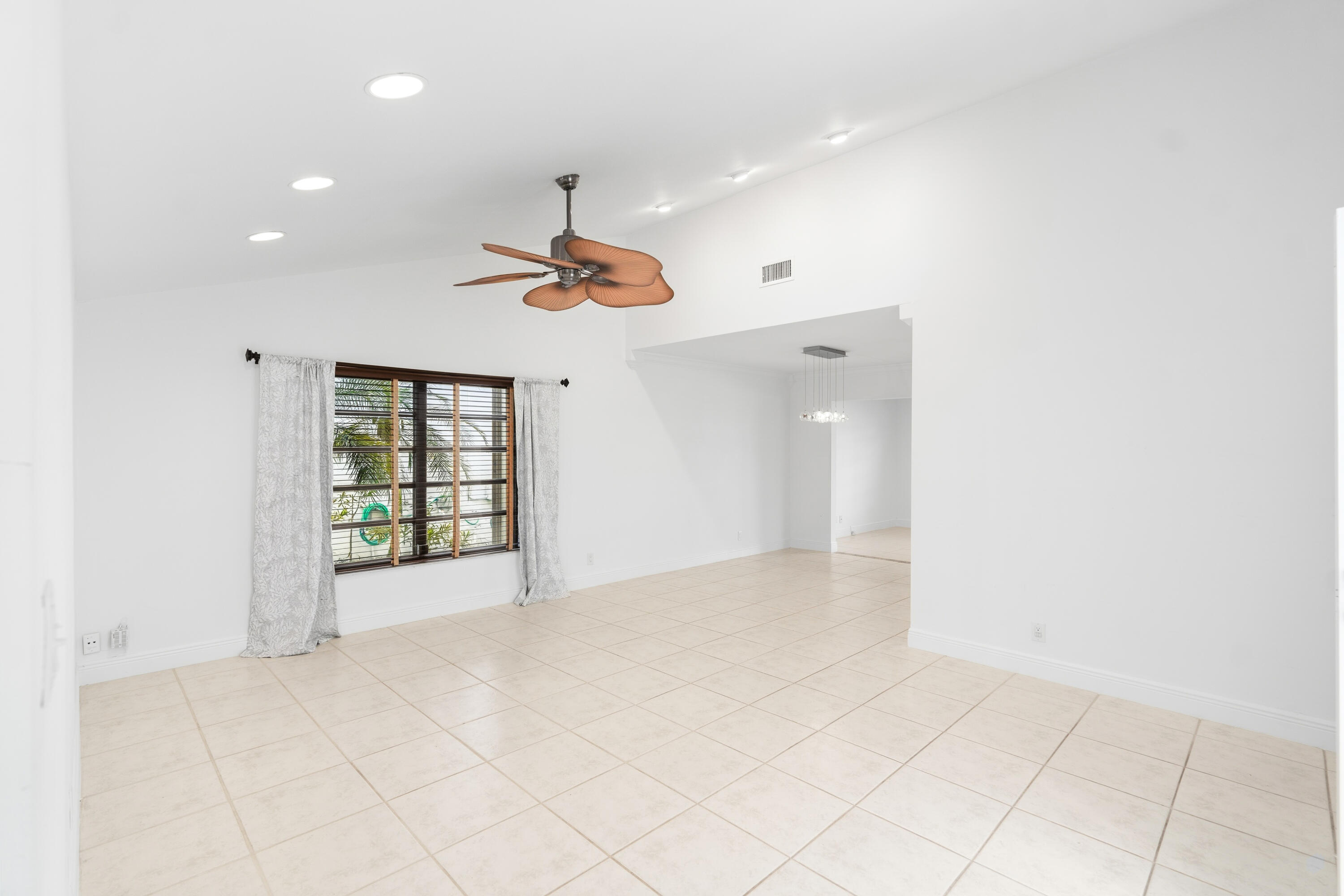 18051 S 104th Ter, Boca Raton FL 33498