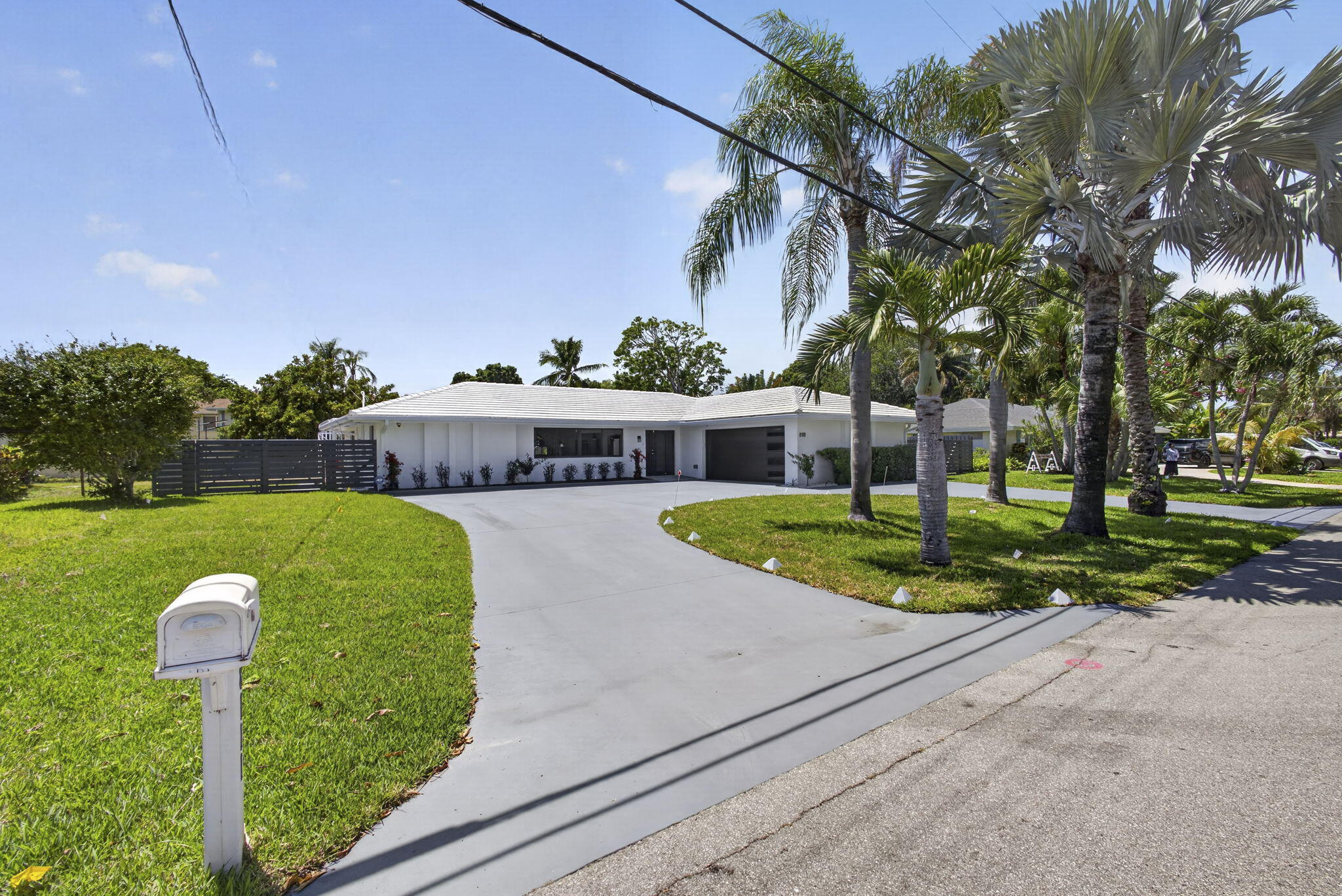8111 W Lake, Lake Clarke Shores FL 33406
