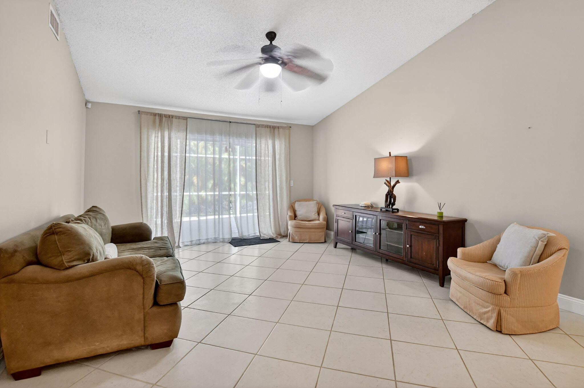 10065 Camelback, Boca Raton FL 33498