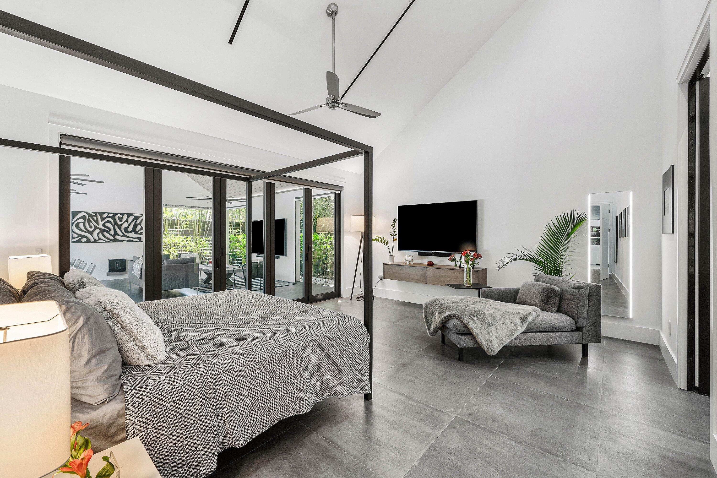 1275 N Swinton, Delray Beach FL 33444