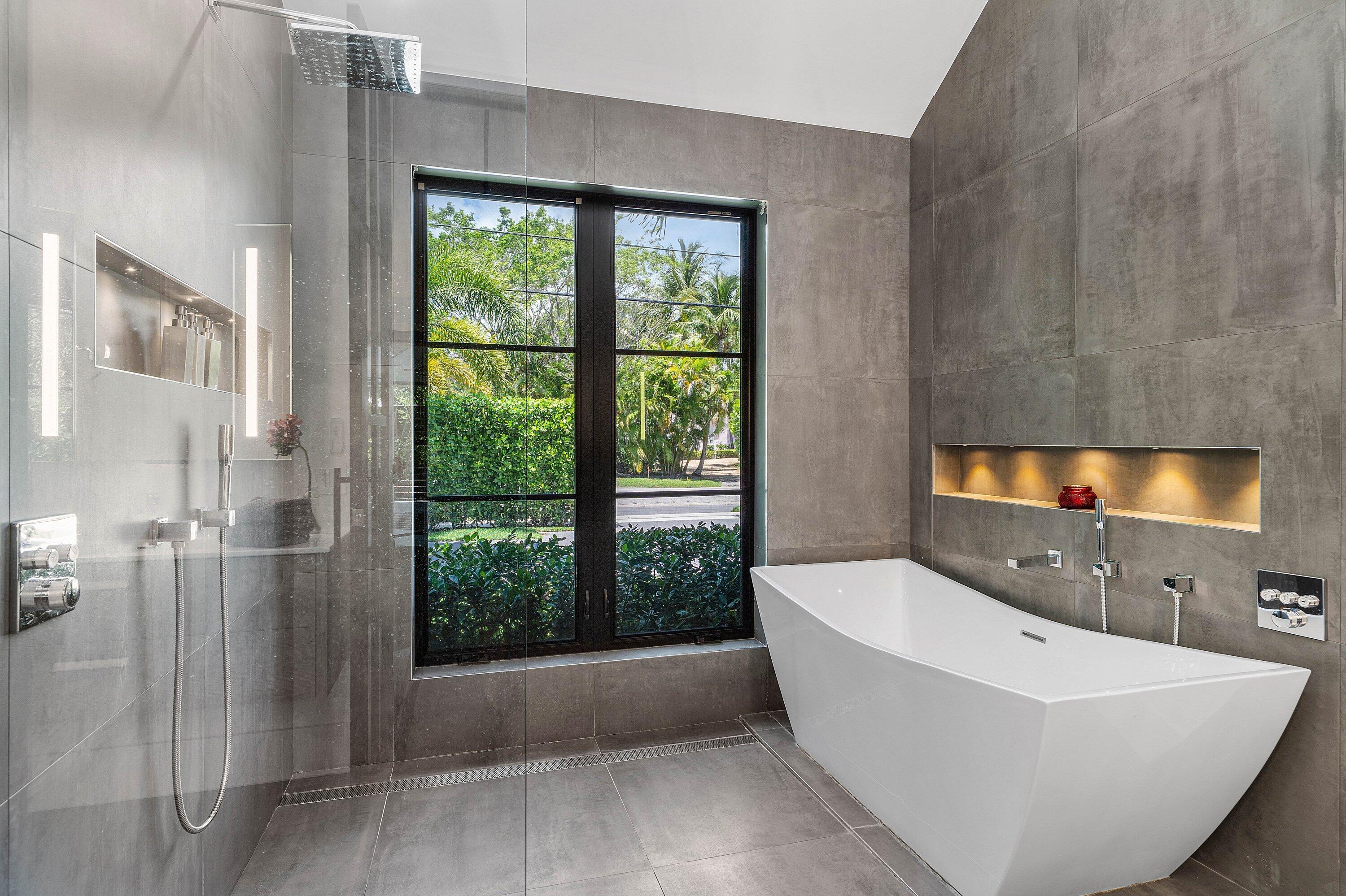 1275 N Swinton, Delray Beach FL 33444
