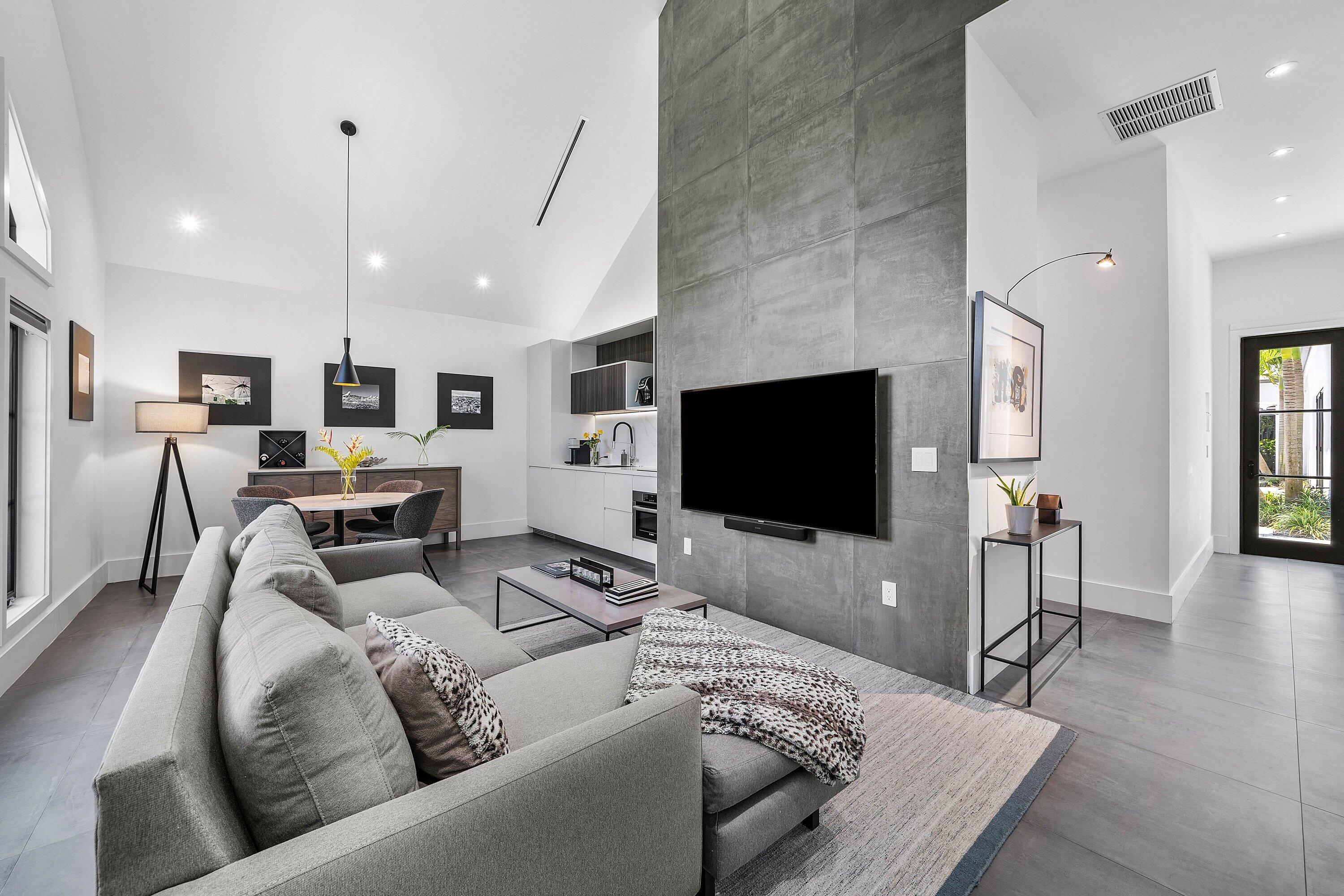 1275 N Swinton, Delray Beach FL 33444