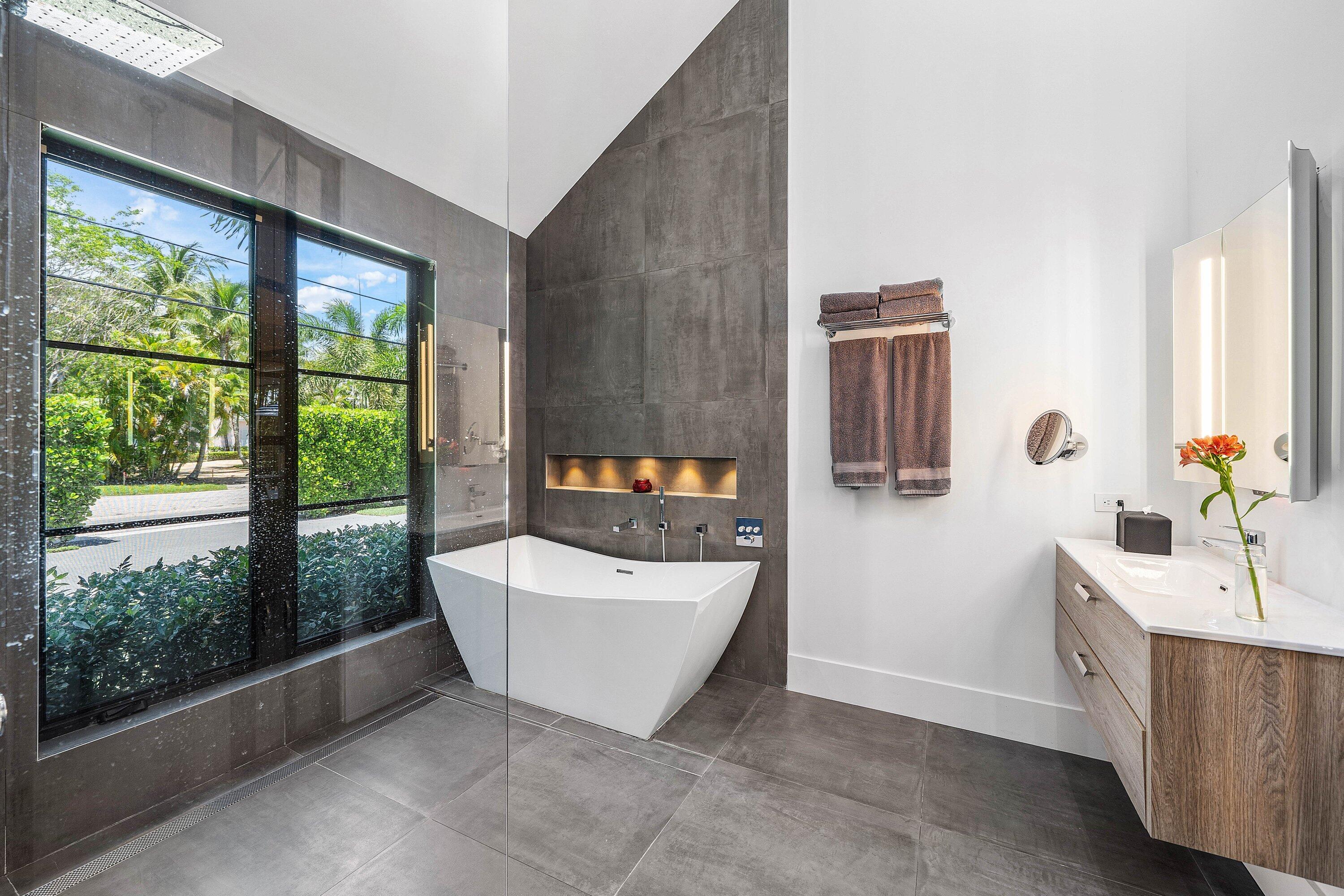 1275 N Swinton, Delray Beach FL 33444
