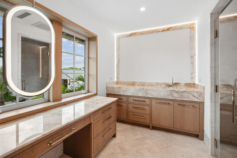 125 Worth, West Palm Beach FL 33405