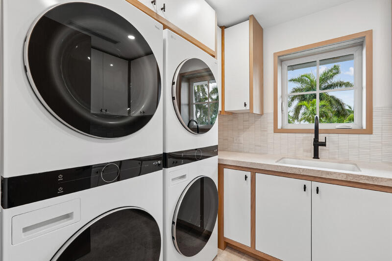 125 Worth, West Palm Beach FL 33405