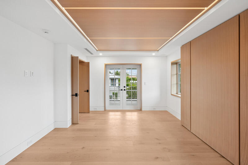 125 Worth, West Palm Beach FL 33405