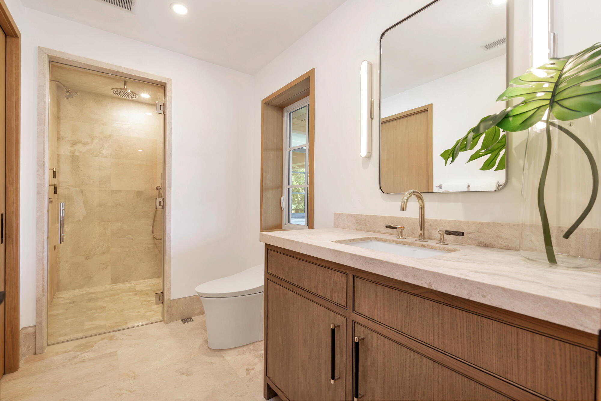 125 Worth, West Palm Beach FL 33405
