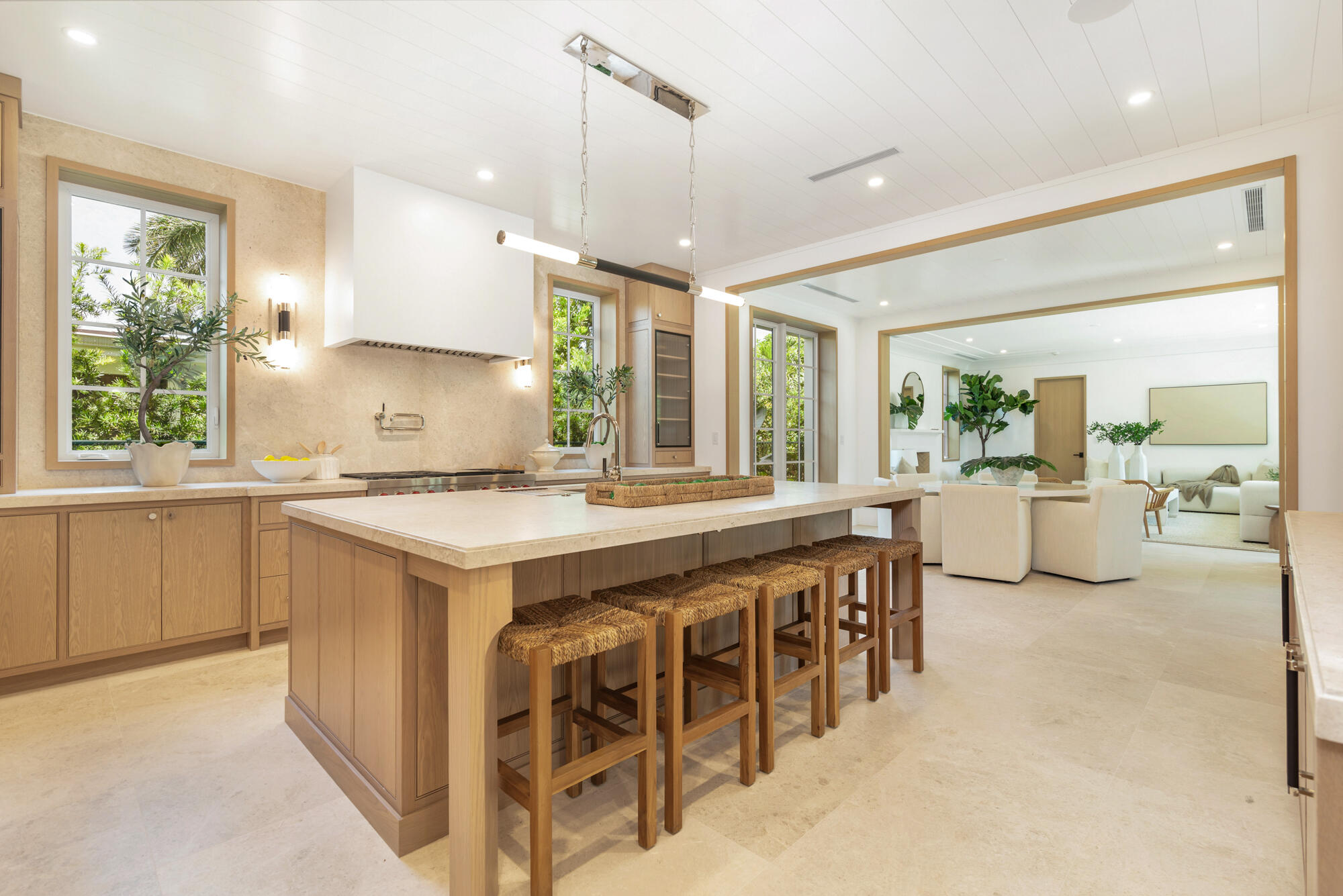 125 Worth, West Palm Beach FL 33405