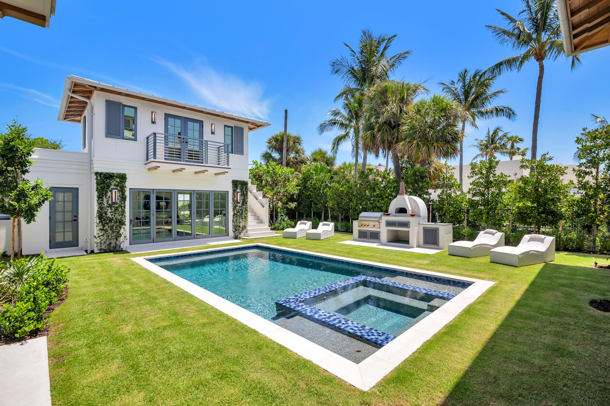 125 Worth, West Palm Beach FL 33405