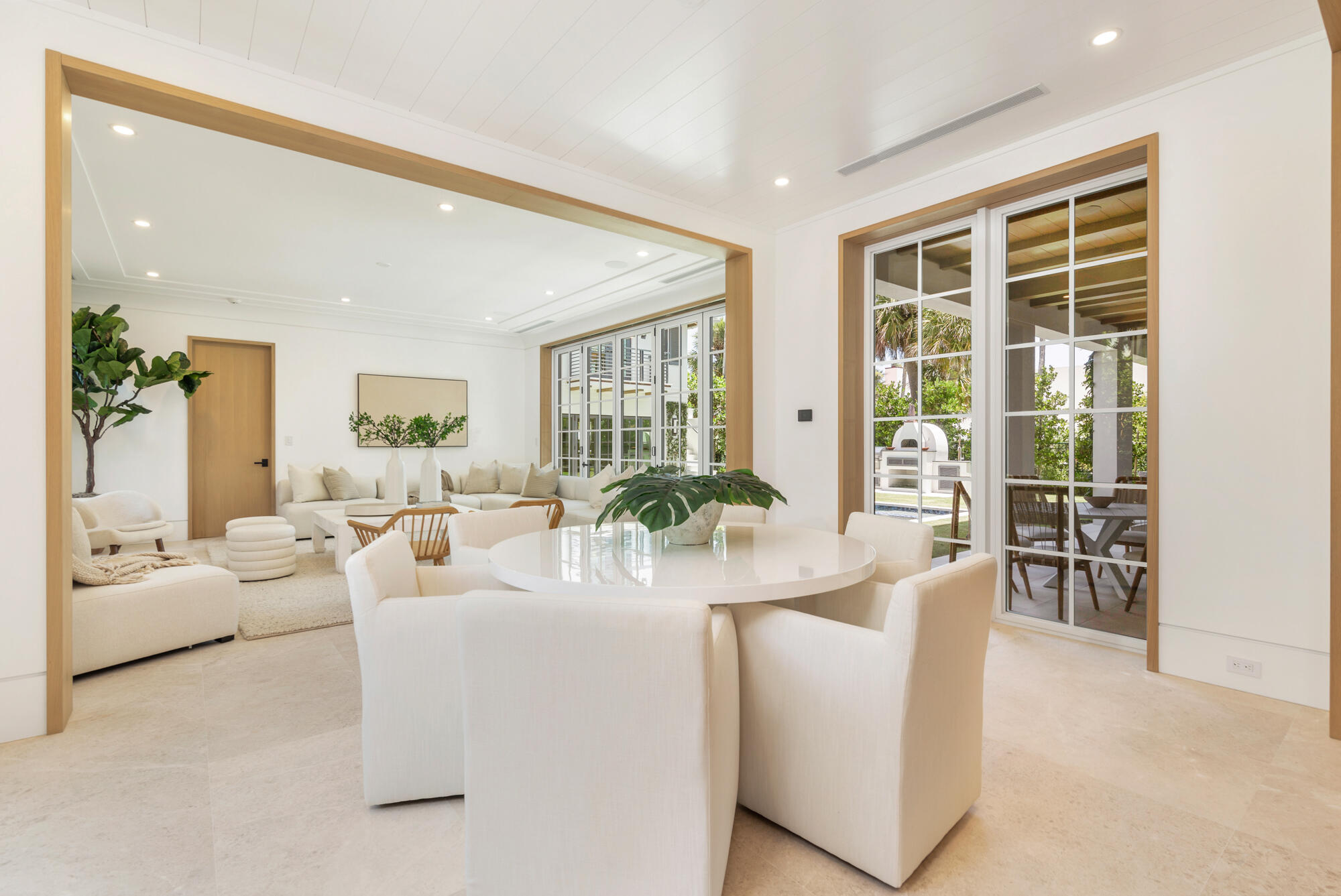 125 Worth, West Palm Beach FL 33405