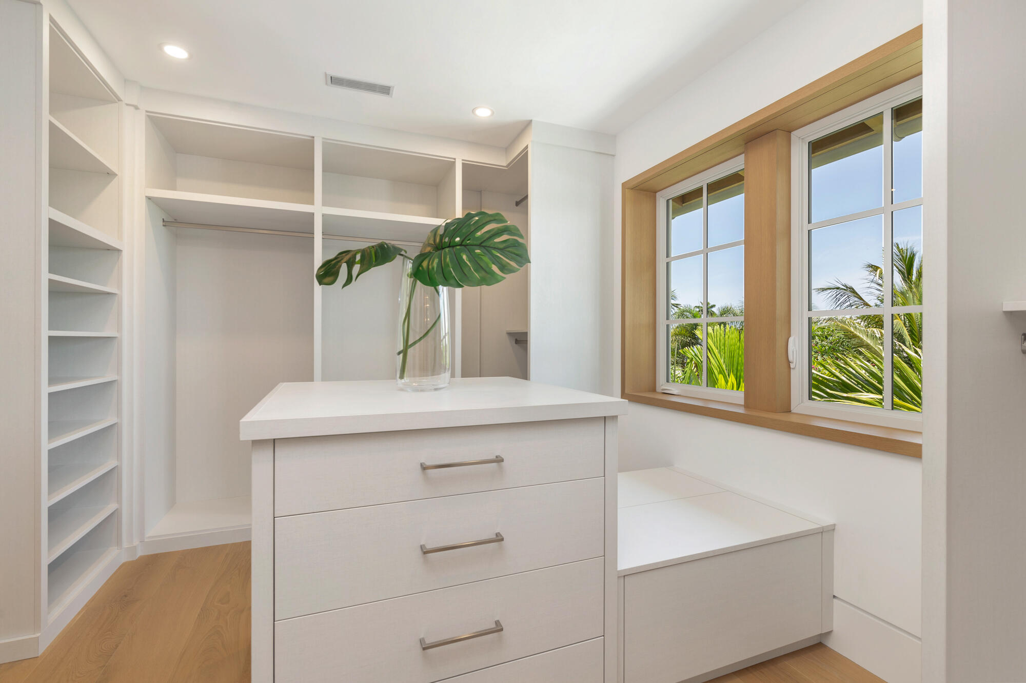 125 Worth, West Palm Beach FL 33405