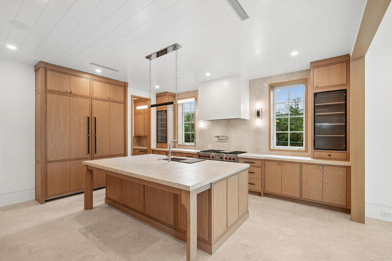 125 Worth, West Palm Beach FL 33405