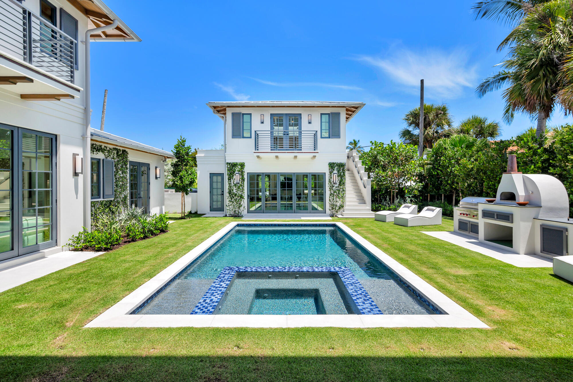 125 Worth, West Palm Beach FL 33405
