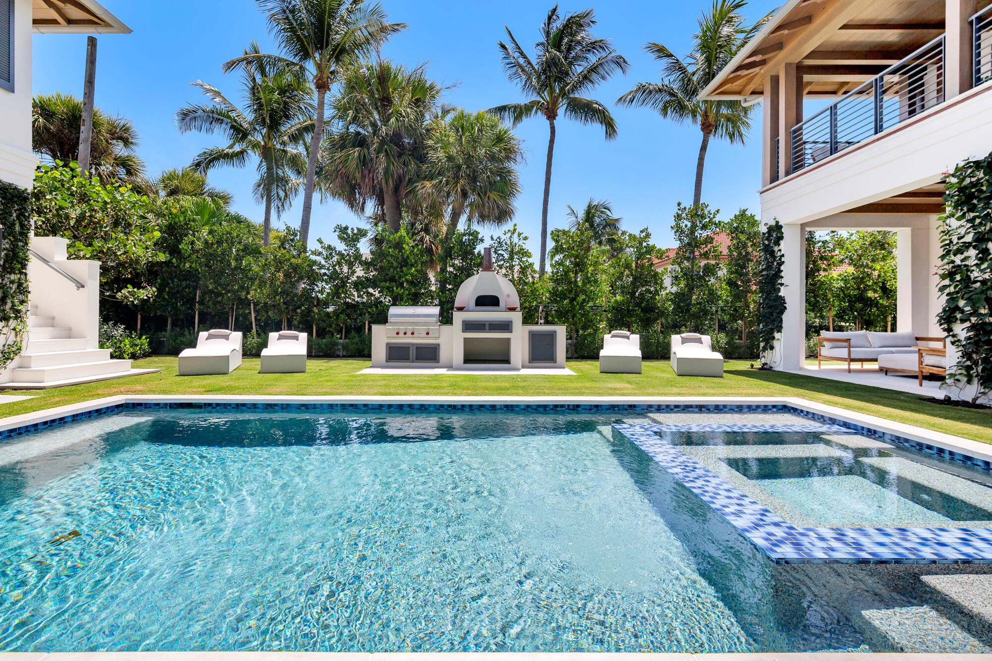 125 Worth, West Palm Beach FL 33405