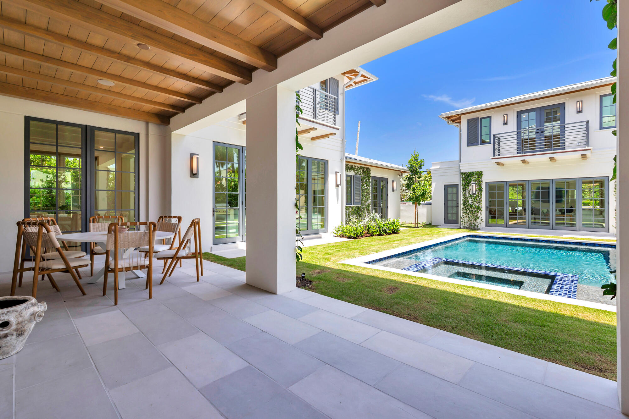 125 Worth, West Palm Beach FL 33405