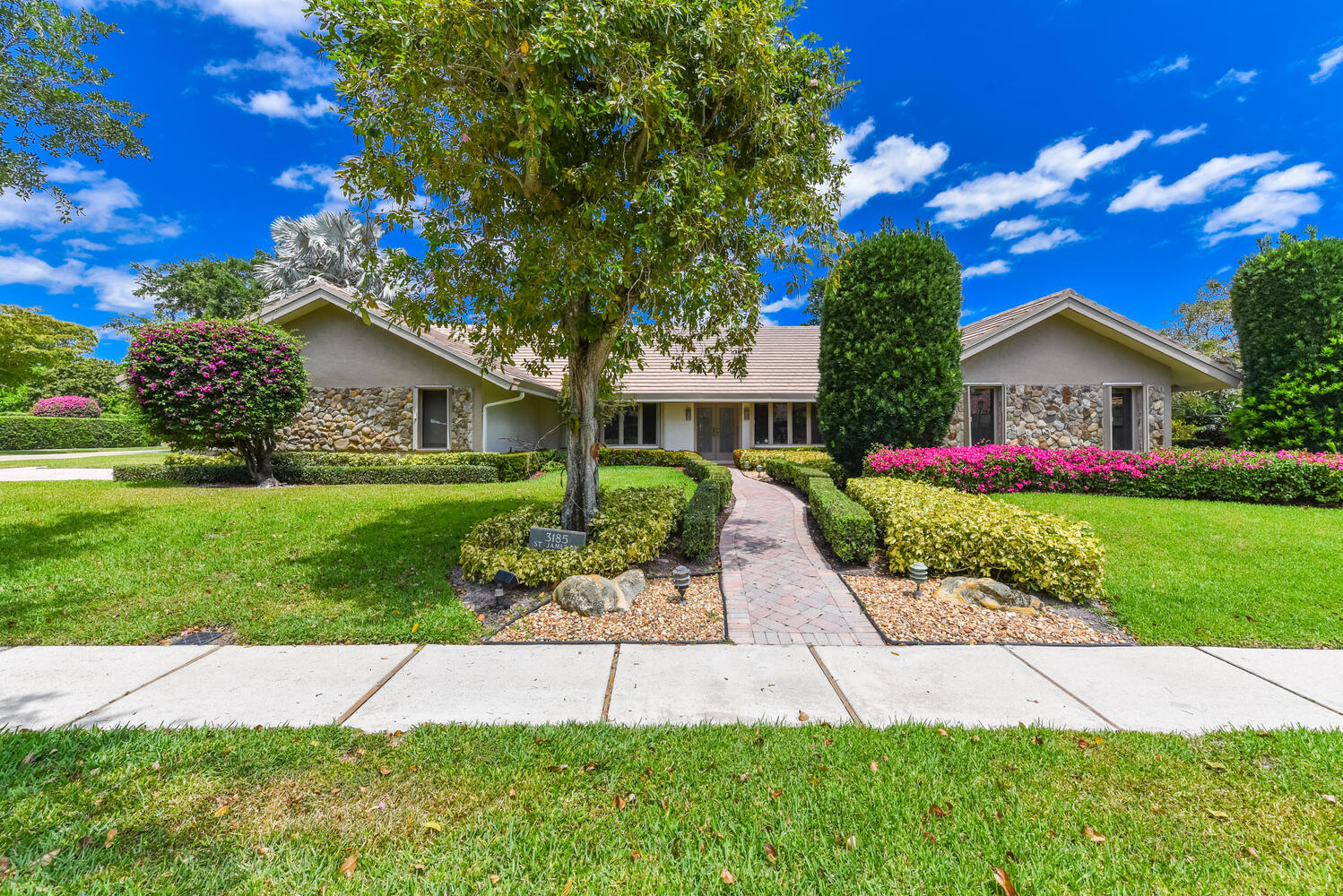 3185 St James, Boca Raton FL 33434
