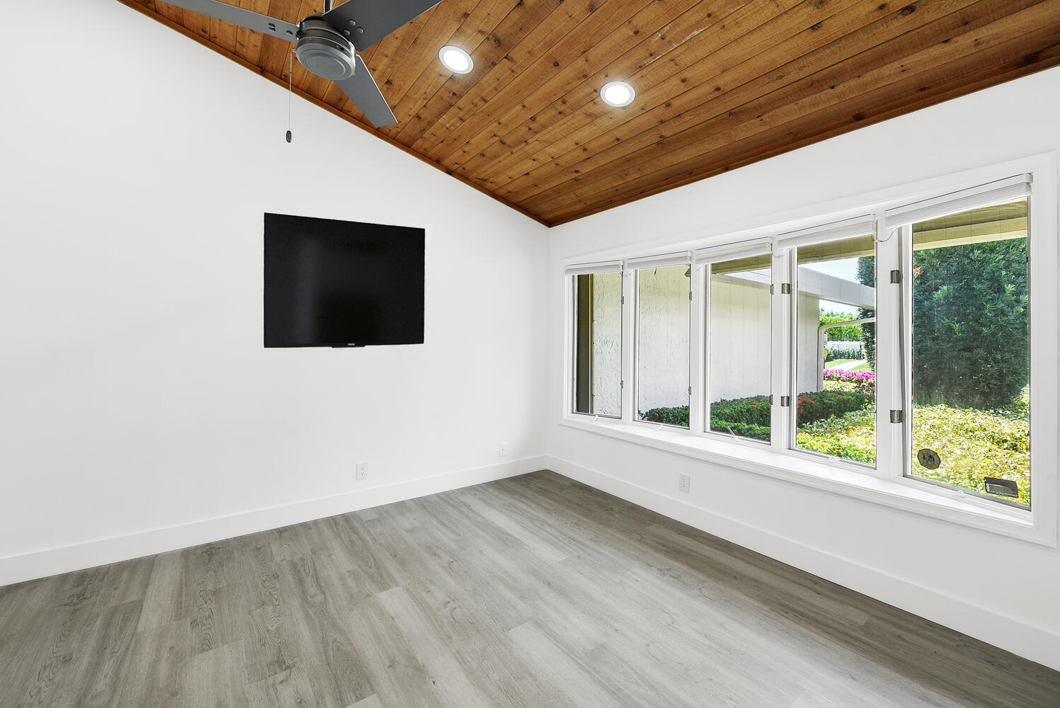 3185 St James, Boca Raton FL 33434