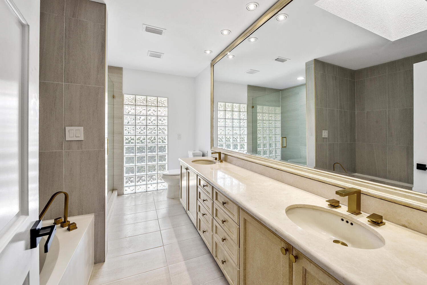 3185 St James, Boca Raton FL 33434