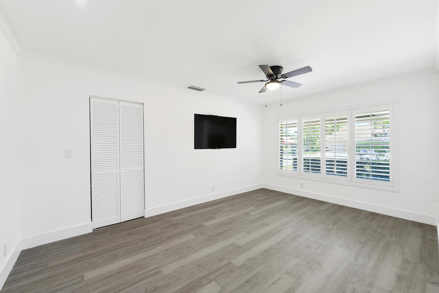 3185 St James, Boca Raton FL 33434