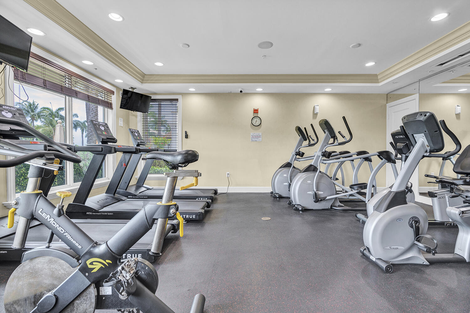 802 W Windward #217, Lantana FL 33462