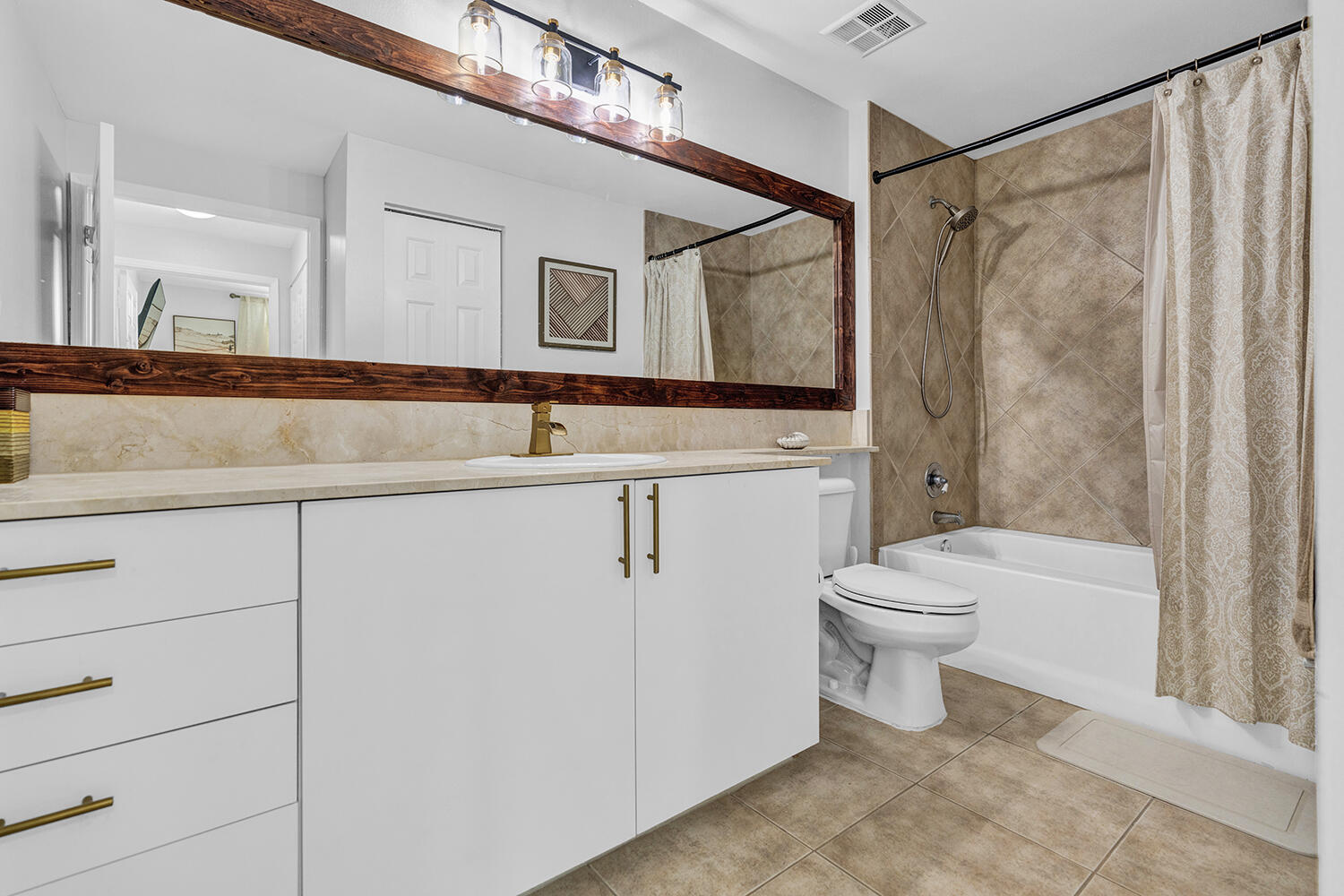 802 W Windward #217, Lantana FL 33462