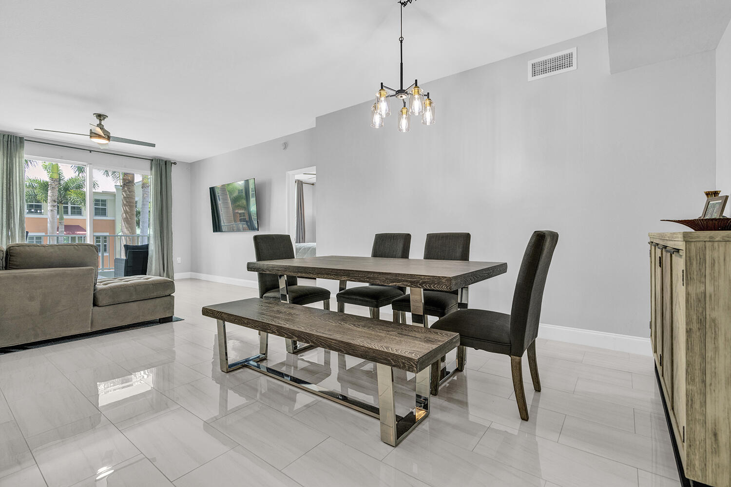802 W Windward #217, Lantana FL 33462