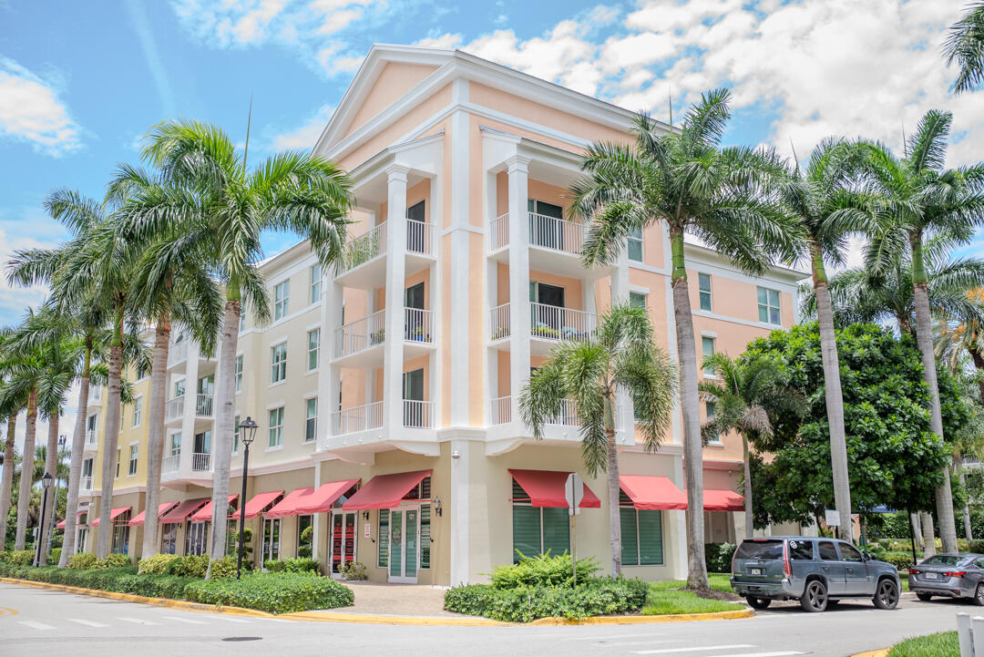 802 W Windward #217, Lantana FL 33462