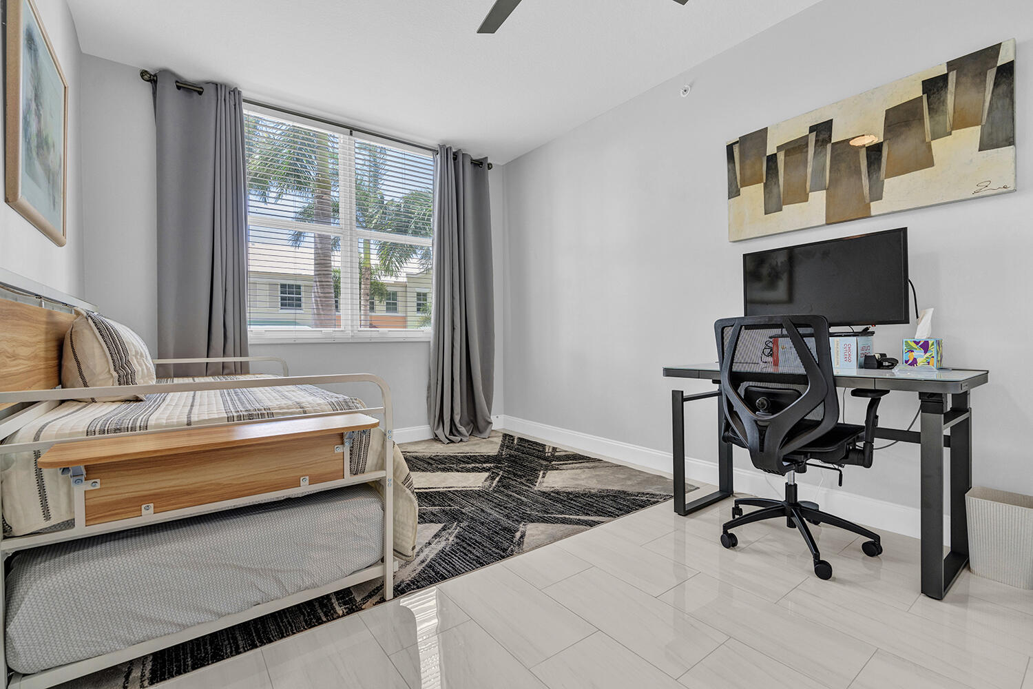 802 W Windward #217, Lantana FL 33462