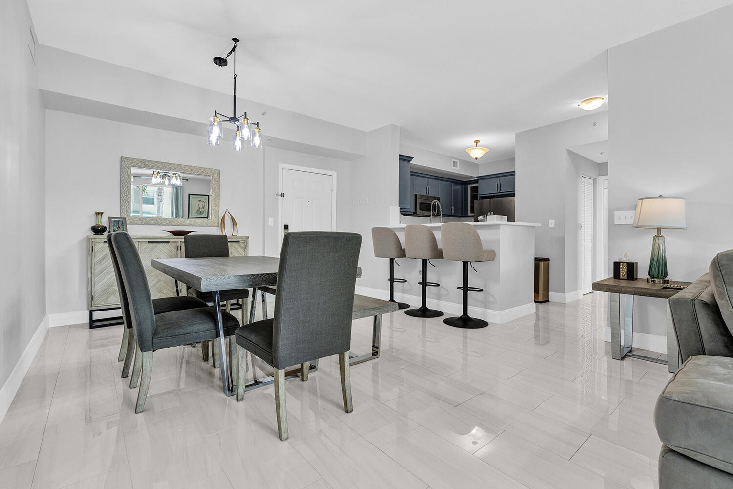 802 W Windward #217, Lantana FL 33462