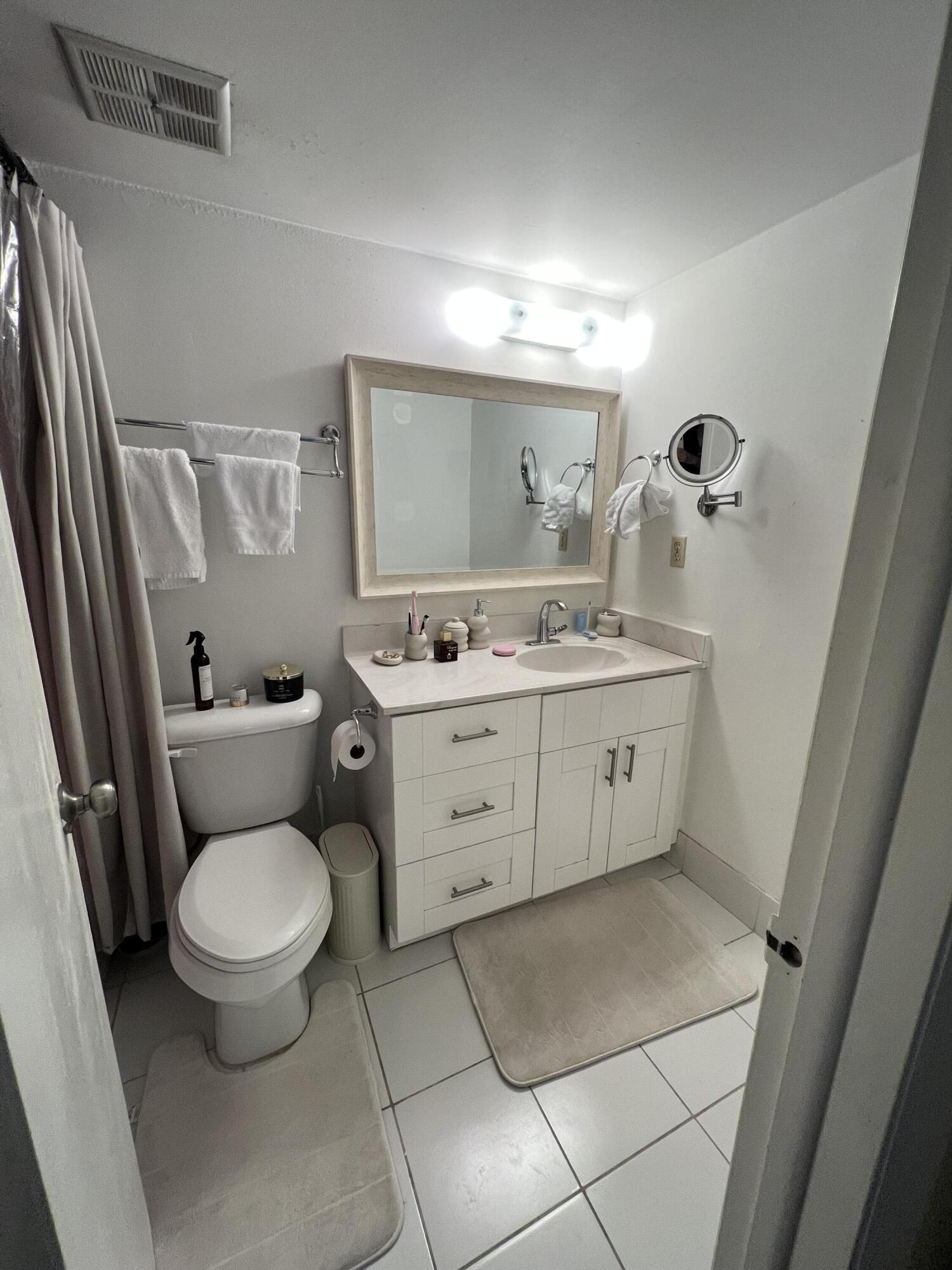 7173 Orange #118b, Davie FL 33314