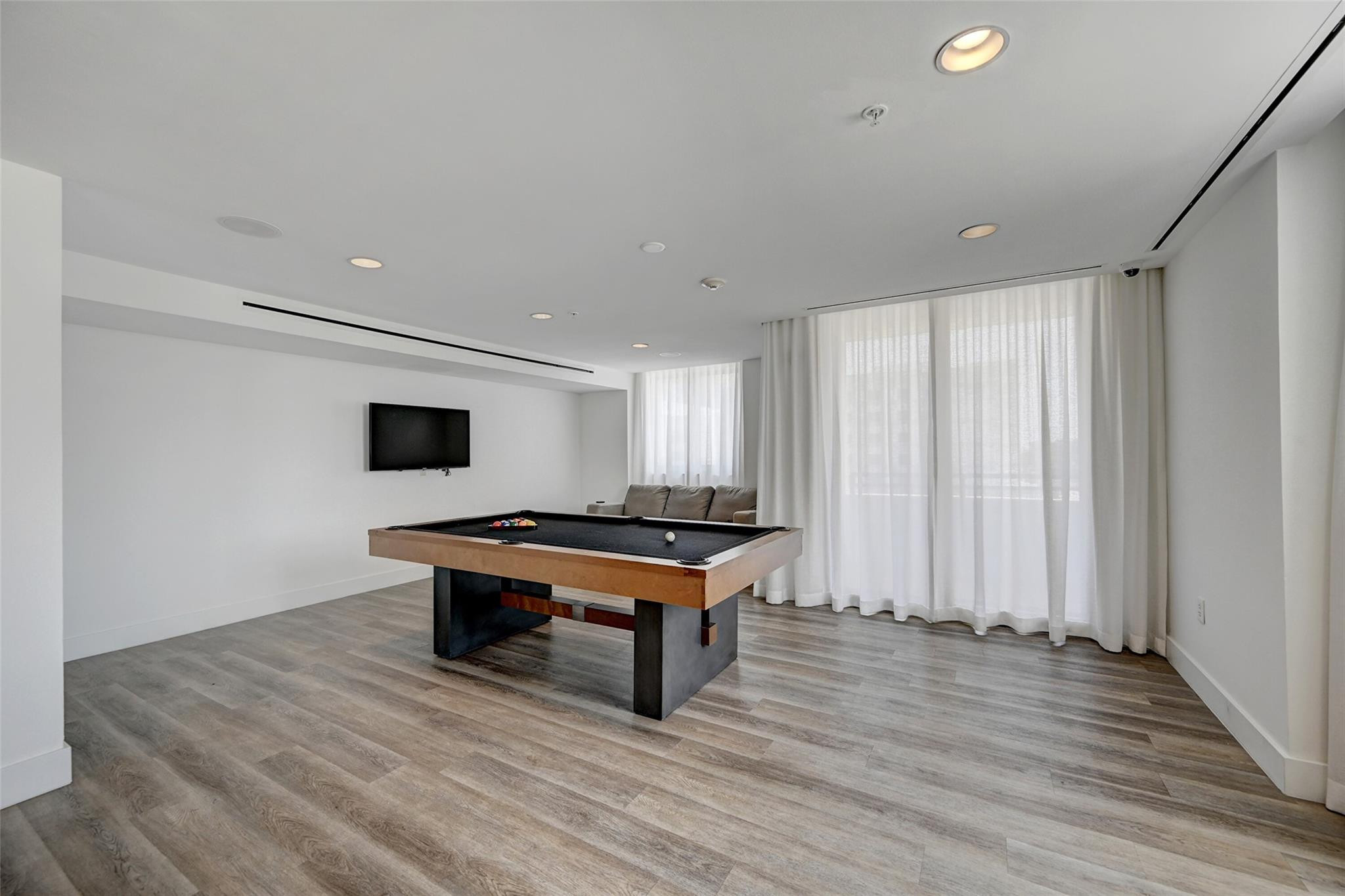 110 N Federal #815, Fort Lauderdale FL 33301