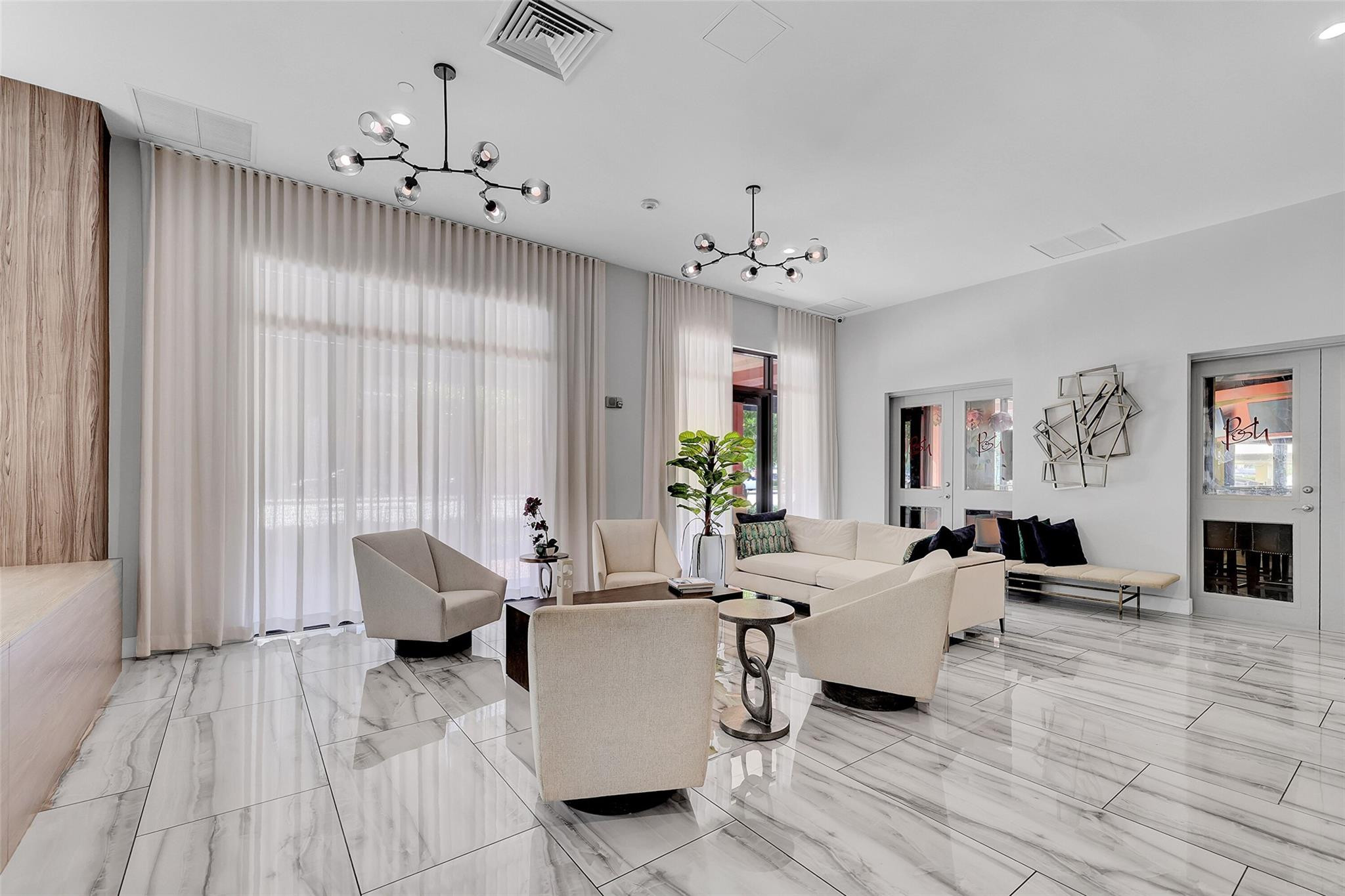 110 N Federal #815, Fort Lauderdale FL 33301