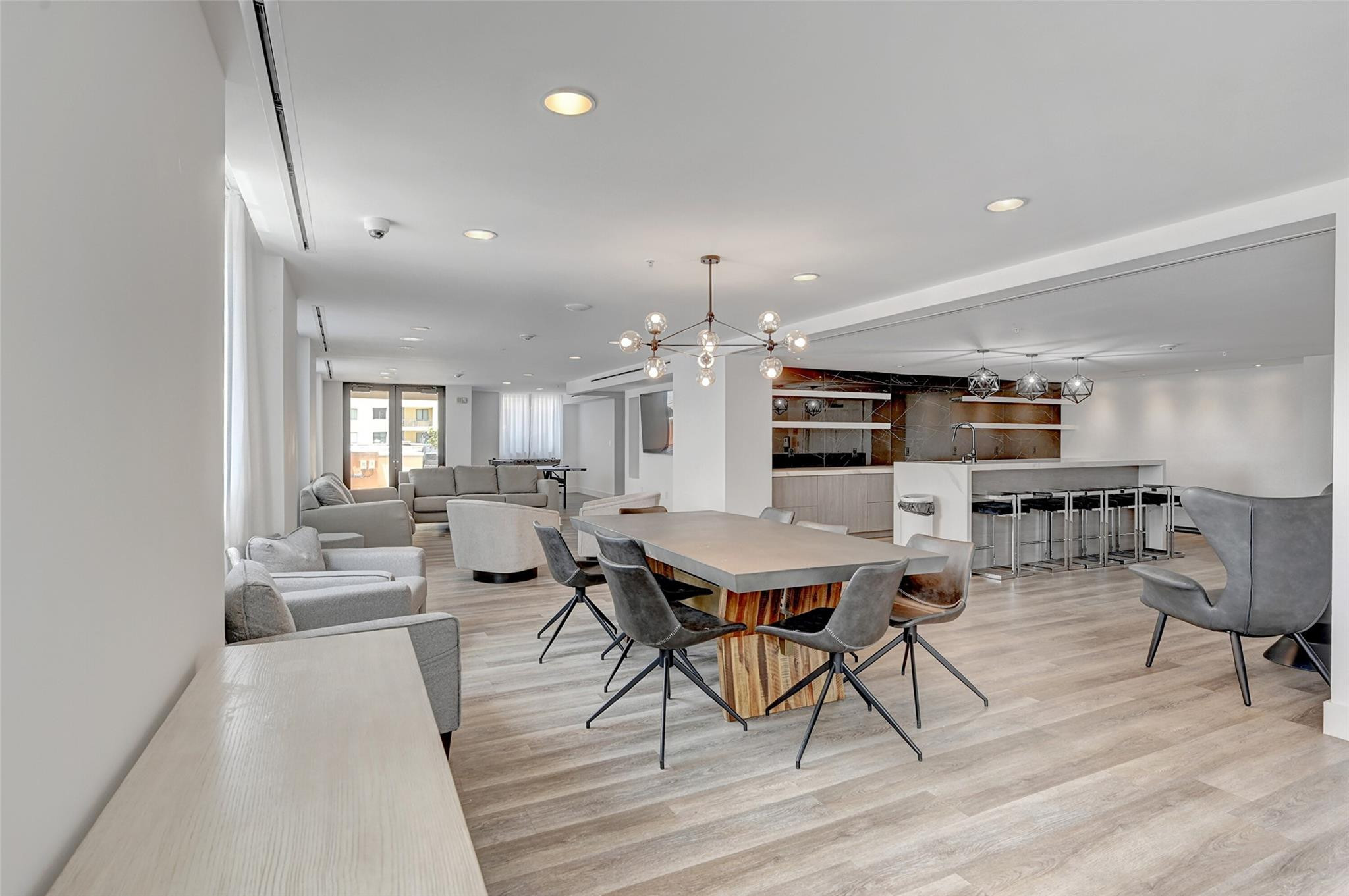 110 N Federal #815, Fort Lauderdale FL 33301
