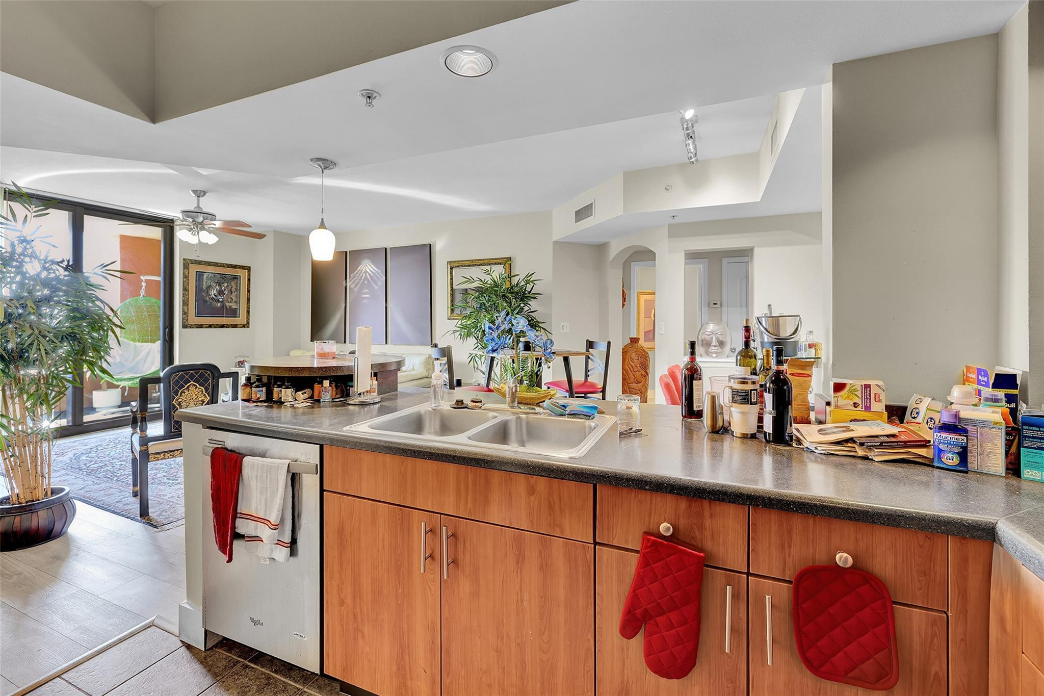 110 N Federal #815, Fort Lauderdale FL 33301